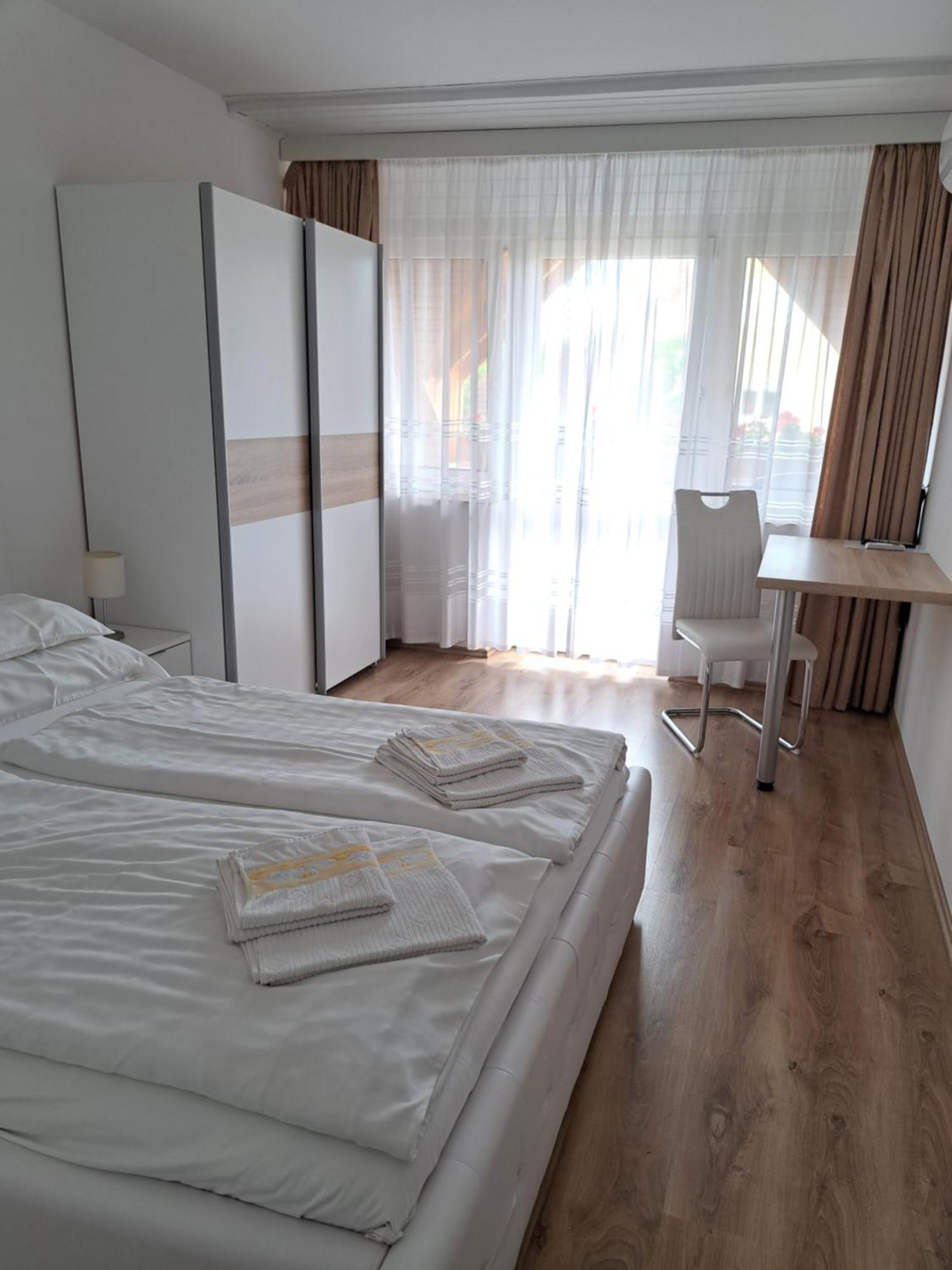 Emma Apartman Harkan Zimmer foto